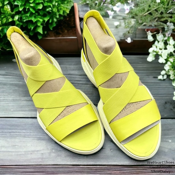 NIB Sorel Explorer Blitz Multistrap Sport Sandal Bolt Bolt Hint Neon Yellow - Picture 6 of 16